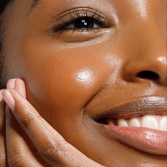 Les secrets d'une peau éclatante: Guide complet des soins de la peau